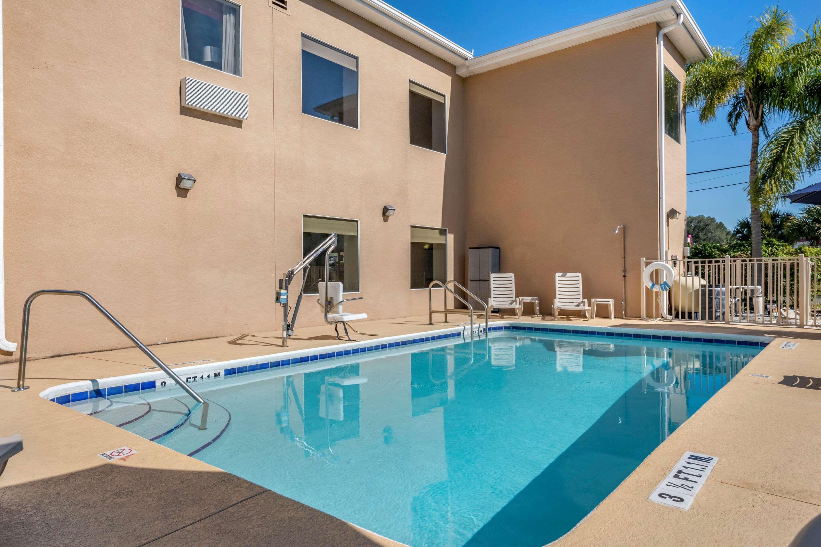 Quality Inn Zephyrhills-Dade City Kültér fotó